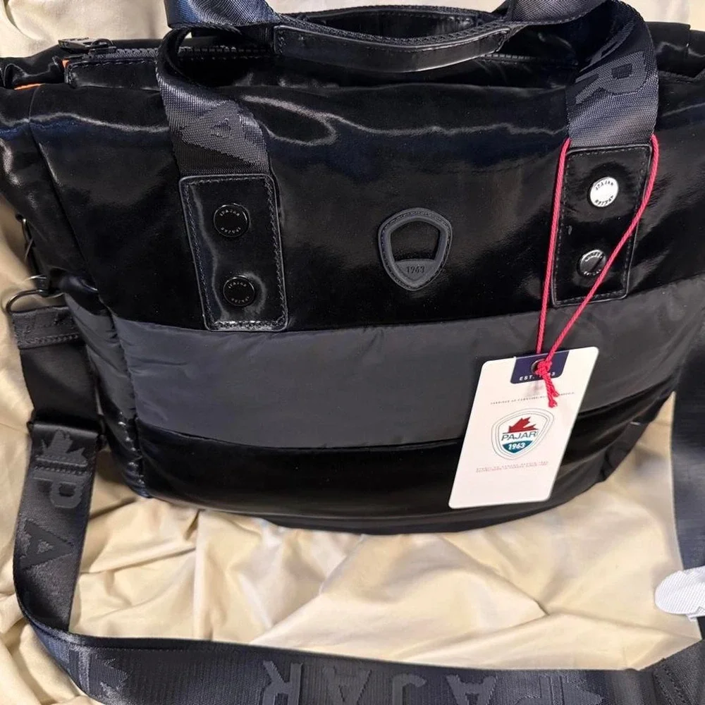Brand new Pajar 1963 padded tote/crossbody bag